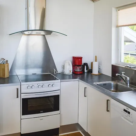 Semesterbostad Lovely In Hadsund With Kitchen *