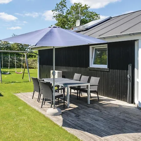 Semesterbostad Lovely In Hadsund With Kitchen *